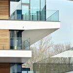 The Elegance of Glass Balustrades: Understanding Thickness Options and Safety Features
