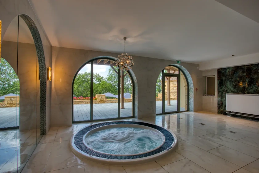 aluminium hotel door